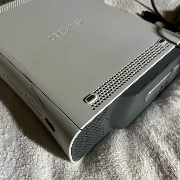 Microsoft Xbox 360 Lot 120GB White Console WiFi Extender Power Cord Controller - Picture 7 of 7